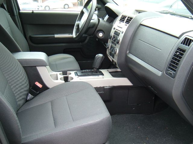 2011 Ford Escape ESi