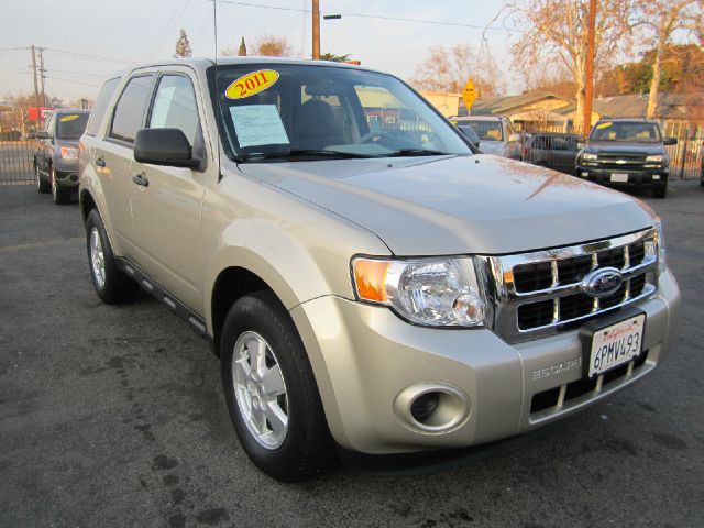 2011 Ford Escape XLS