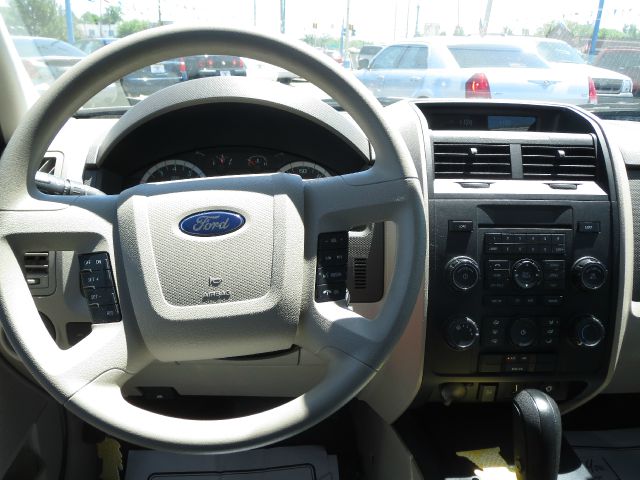 2011 Ford Escape 4DR 4WD BASE AT