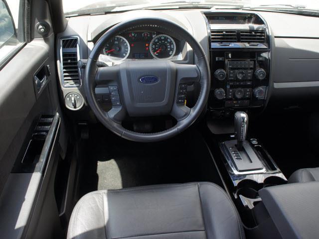 2011 Ford Escape SLT 25