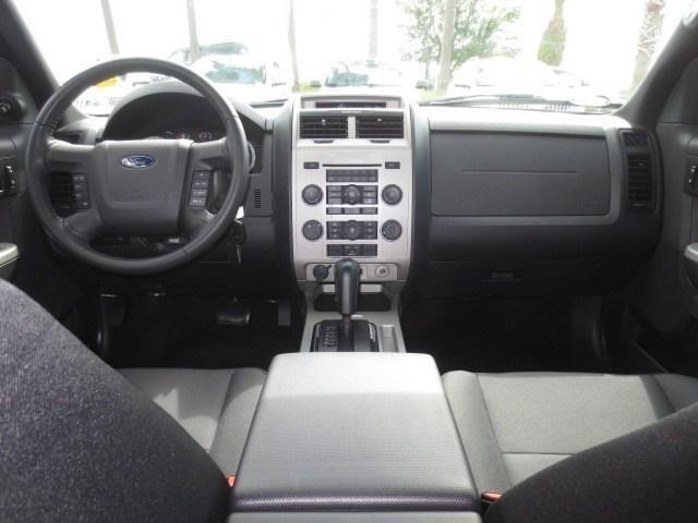 2011 Ford Escape ESi