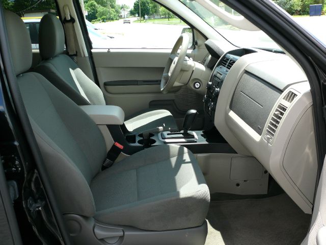 2011 Ford Escape 4DR 4WD BASE AT