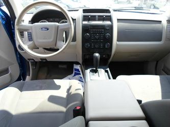 2011 Ford Escape XLS