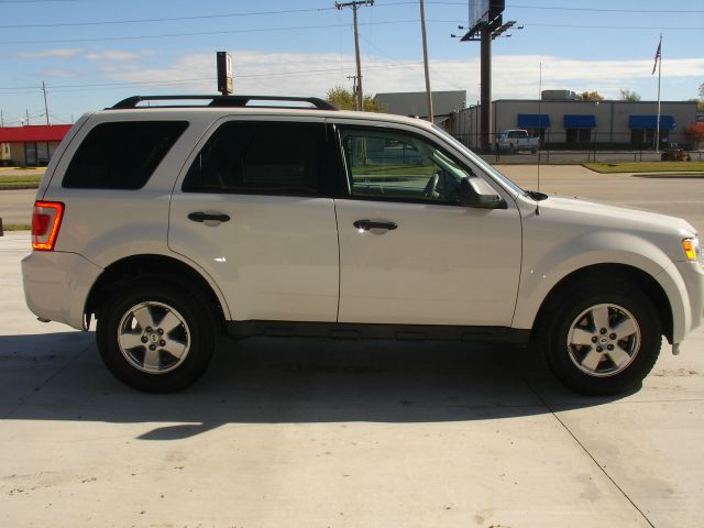 2011 Ford Escape ESi