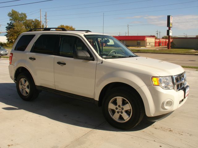 2011 Ford Escape ESi