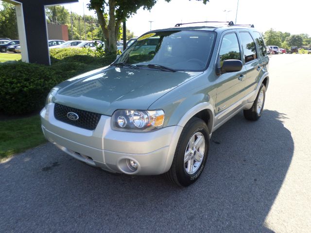 2005 Ford Escape Hybrid Ram 3500 Diesel 2-WD