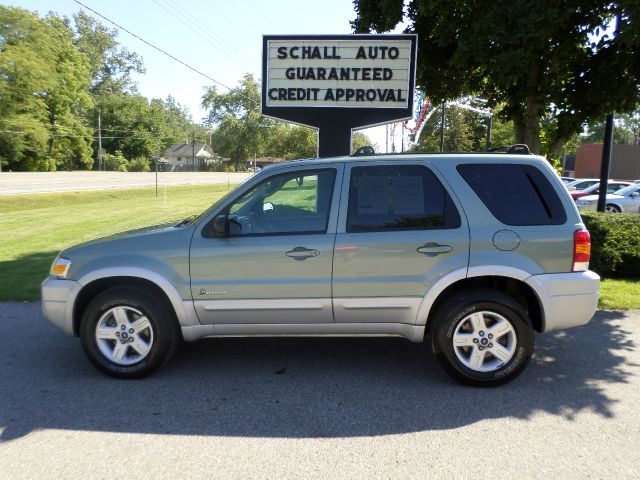 2005 Ford Escape Hybrid Ram 3500 Diesel 2-WD