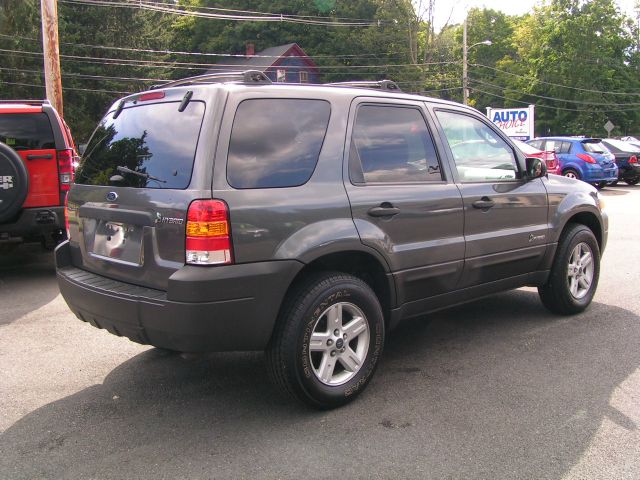 2005 Ford Escape Hybrid Ram 3500 Diesel 2-WD