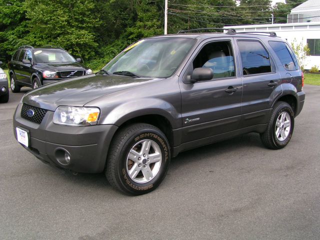 2005 Ford Escape Hybrid Ram 3500 Diesel 2-WD