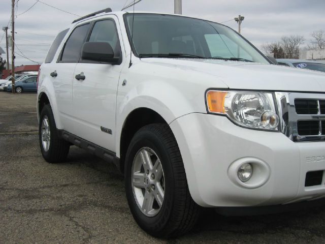 2008 Ford Escape Hybrid Ram 3500 Diesel 2-WD