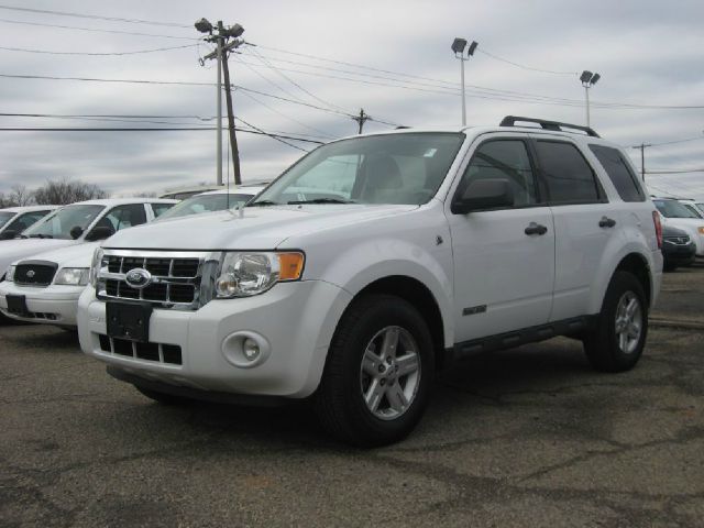 2008 Ford Escape Hybrid Ram 3500 Diesel 2-WD