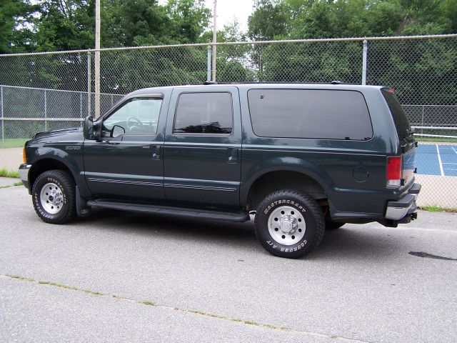 2000 Ford Excursion LT EXT 15