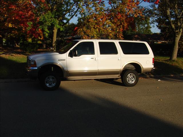 2000 Ford Excursion SLT 25