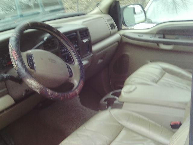 2000 Ford Excursion ESi