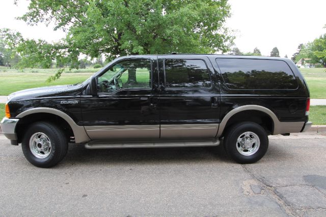 2001 Ford Excursion Super