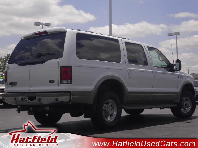 2001 Ford Excursion 2007 Chevrolet LS