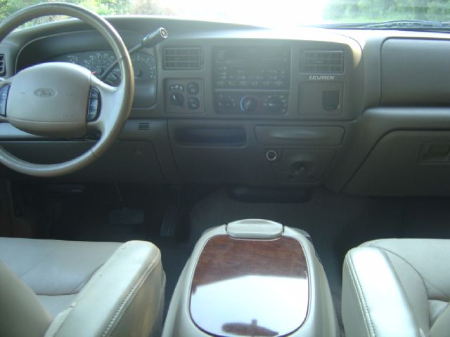 2001 Ford Excursion Super