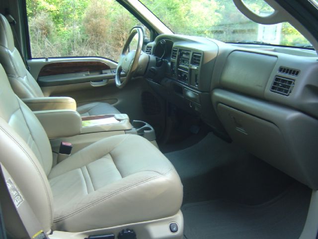 2001 Ford Excursion Super