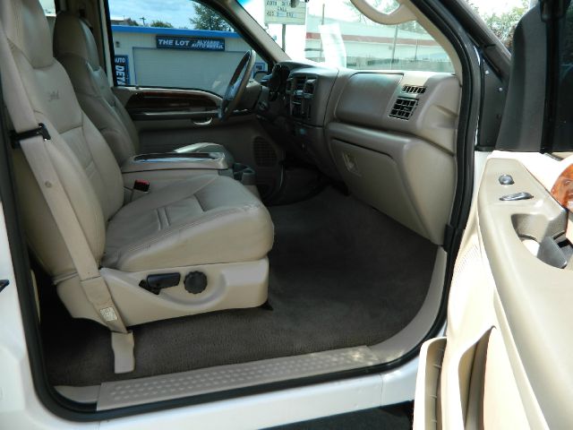 2001 Ford Excursion Super