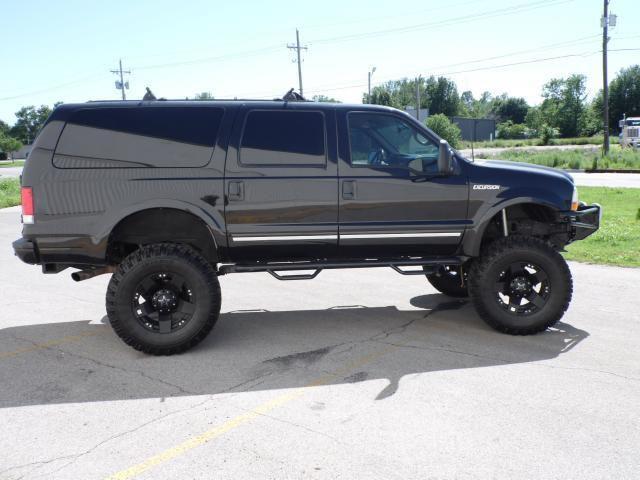 2002 Ford Excursion SLT 25