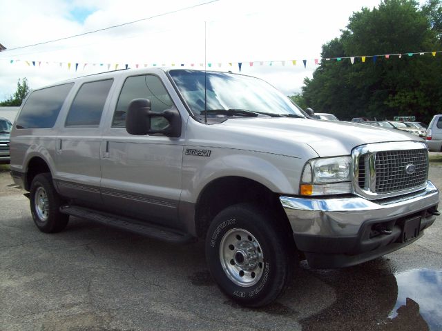 2002 Ford Excursion GS 2+2 Hatchback