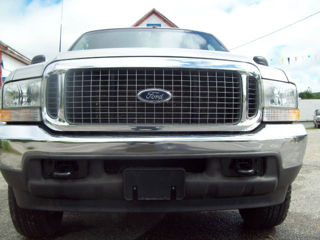 2002 Ford Excursion GS 2+2 Hatchback