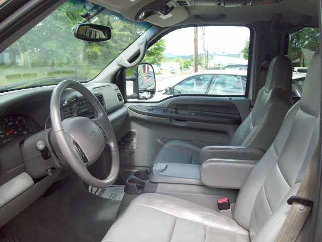 2002 Ford Excursion GS 2+2 Hatchback