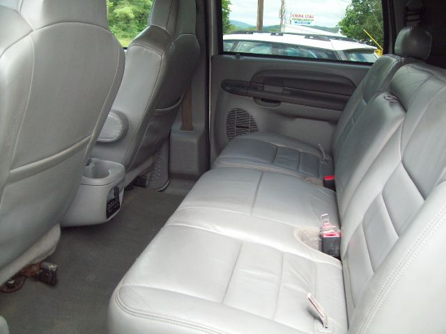 2002 Ford Excursion GS 2+2 Hatchback