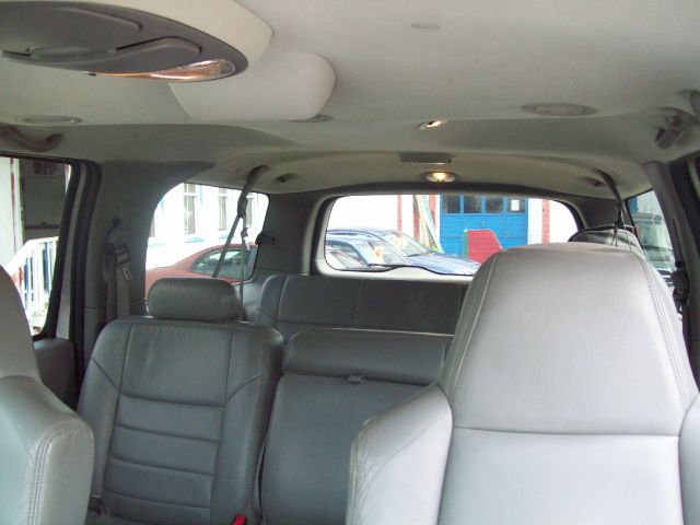 2002 Ford Excursion GS 2+2 Hatchback