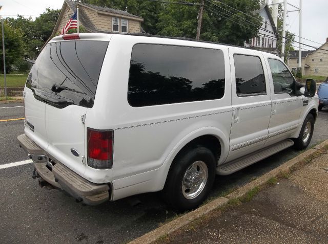 2002 Ford Excursion GXE Automatic