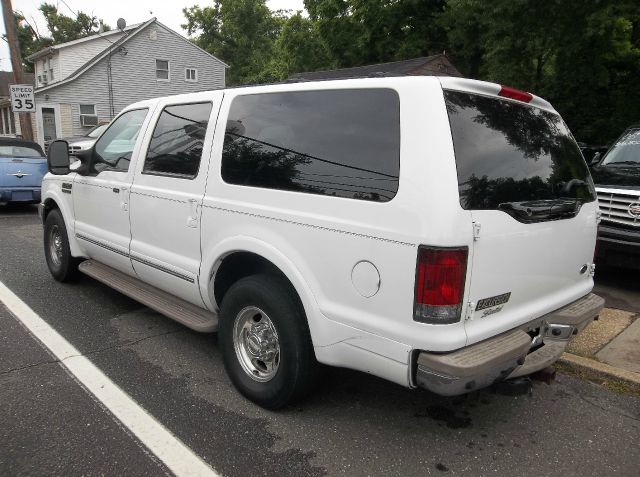 2002 Ford Excursion GXE Automatic