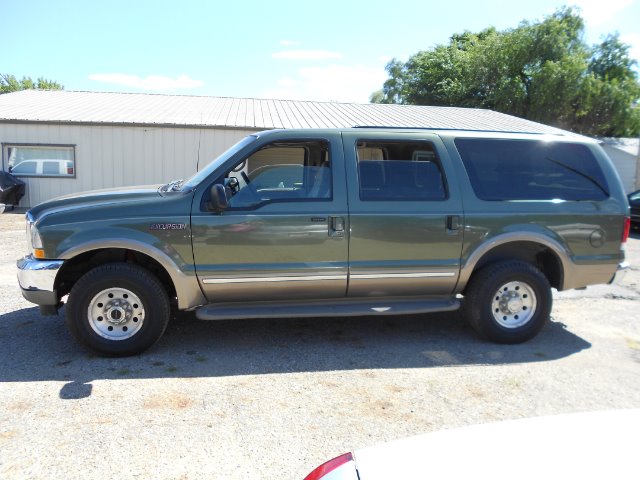 2002 Ford Excursion SLE - Clean Carfax Sharp