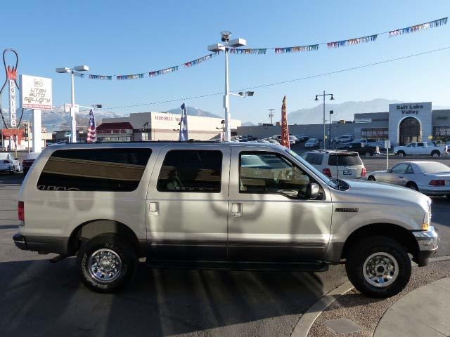 2002 Ford Excursion GLS FWD 3.5L AUTO