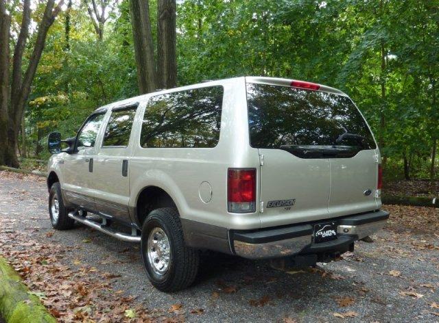 2003 Ford Excursion ESi