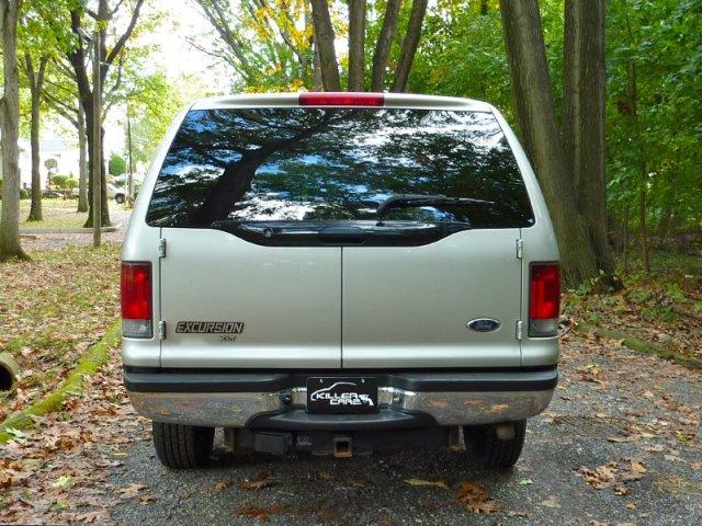 2003 Ford Excursion ESi