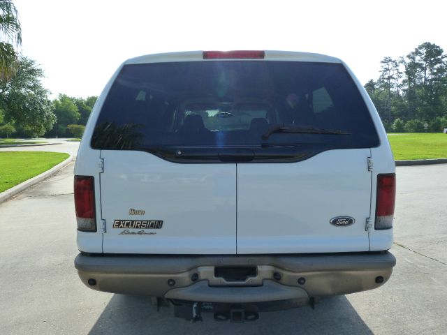 2003 Ford Excursion 4WD SL