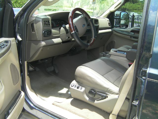 2003 Ford Excursion 4WD SL