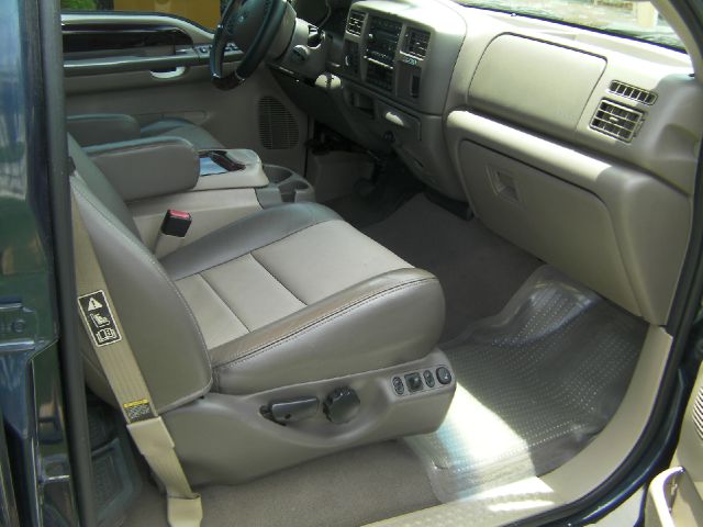 2003 Ford Excursion 4WD SL