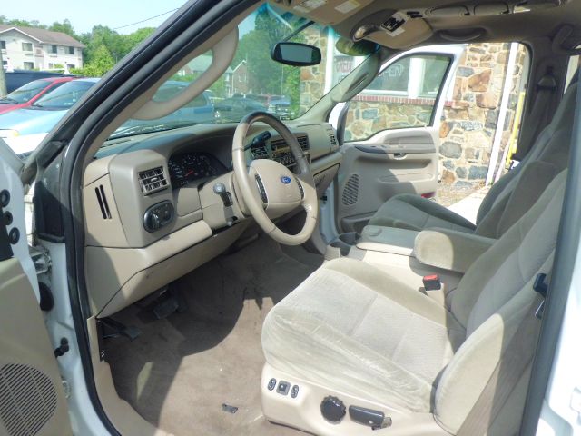 2003 Ford Excursion Limited 4DR Sedan W/moonroof