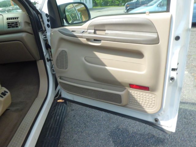 2003 Ford Excursion Limited 4DR Sedan W/moonroof