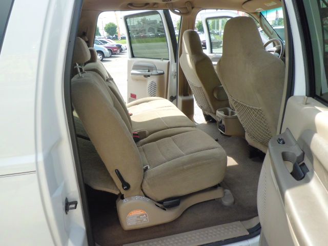 2003 Ford Excursion Limited 4DR Sedan W/moonroof