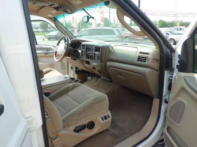 2003 Ford Excursion Limited 4DR Sedan W/moonroof