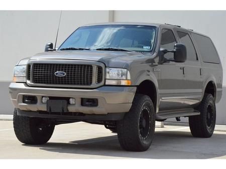 2003 Ford Excursion SXT 2WD V/6 Auto 5-pass