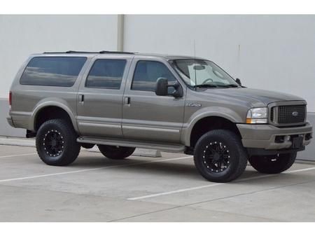 2003 Ford Excursion SXT 2WD V/6 Auto 5-pass