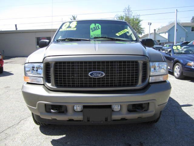 2004 Ford Excursion E 32