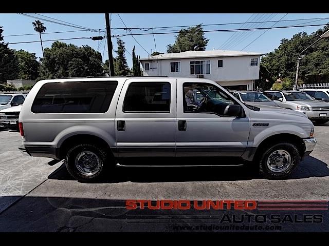 2004 Ford Excursion XLS