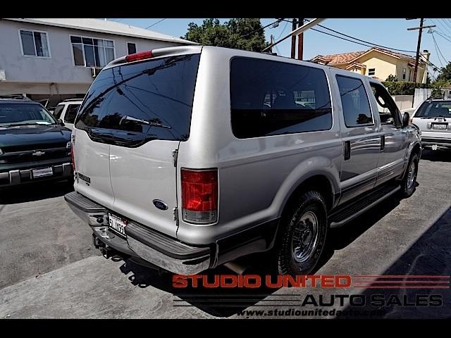 2004 Ford Excursion XLS