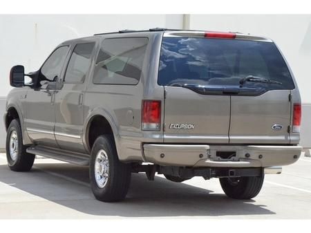 2004 Ford Excursion E 32