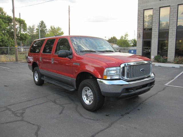 2004 Ford Excursion MOON BOSE Quads