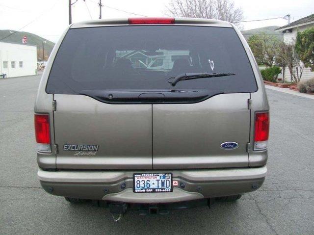 2004 Ford Excursion SLT 25